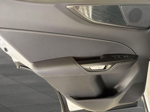 Certified 2025 Lexus NX 250 FWD w/ Towing Package (2000 Lbs) image 12