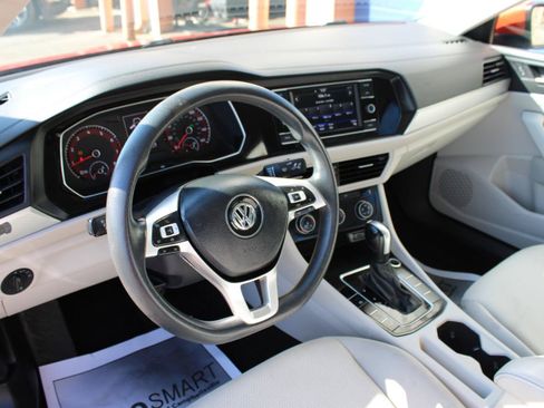 Used 2020 Volkswagen Jetta SE FWD image 12
