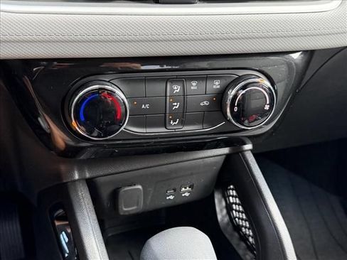 Used 2025 Chevrolet TrailBlazer LT w/ Driver Confidence Package AWD/4WD image 20