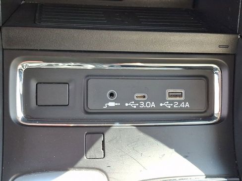 Used 2023 Subaru Ascent Limited AWD/4WD image 26