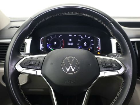 Used 2022 Volkswagen Atlas SE w/ Black Wheel Package image 17