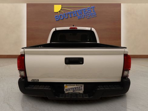 Used 2021 Toyota Tacoma SR image 3