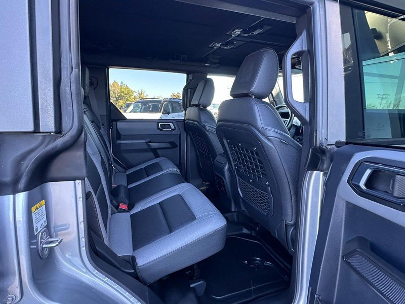 Used 2024 Ford Bronco Black Diamond w/ Sasquatch Package AWD/4WD image 13