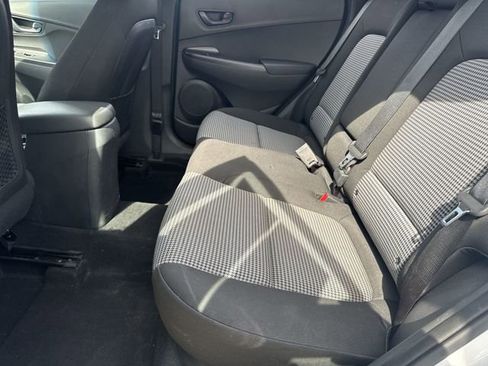 Used 2021 Hyundai Kona SE AWD/4WD image 24