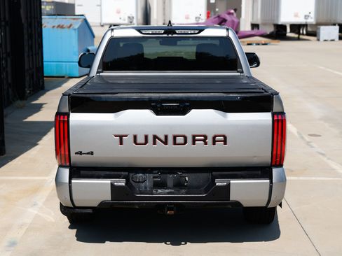 Used 2024 Toyota Tundra Platinum AWD/4WD image 13