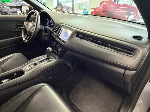 Used 2019 Honda HR-V Sport image 39
