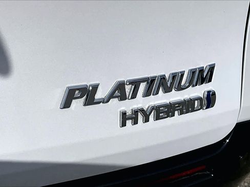 Certified 2024 Toyota Sienna Platinum AWD/4WD image 9