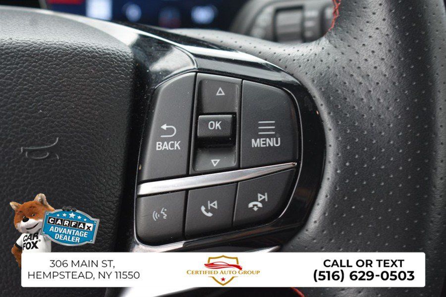 Used 2025 Ford Explorer ST-Line w/ ST-Line Street Pack AWD/4WD image 16