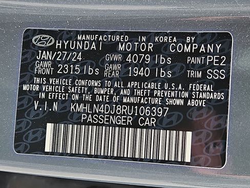 Used 2024 Hyundai Elantra Limited FWD image 29