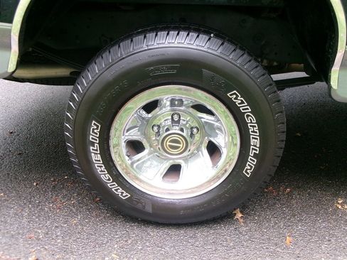 Used 1995 Ford F150 XLT image 31