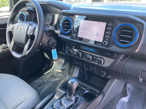 Used 2022 Toyota Tacoma SR image 15