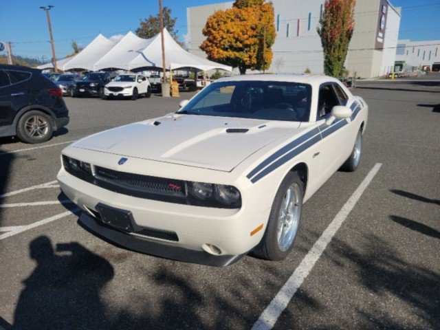 Used 2010 Dodge Challenger R/T RWD image 2