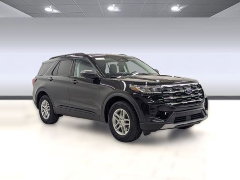 New 2026 Ford Explorer Active image 6