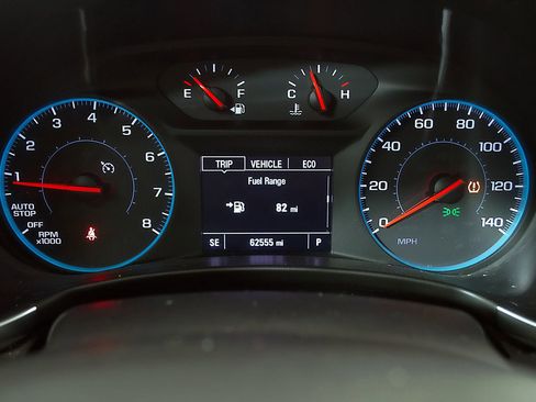Used 2018 Chevrolet Equinox LT FWD image 18