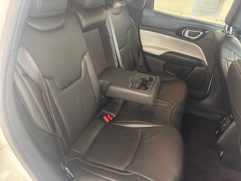 Used 2024 Jeep Compass Limited w/ Elite Group AWD/4WD image 14