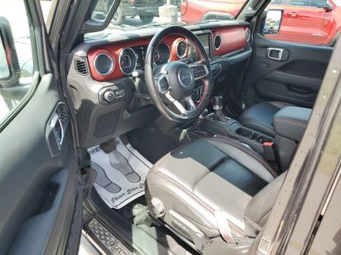 Used 2021 Jeep Gladiator Rubicon w/ Dual Top Group AWD/4WD image 12