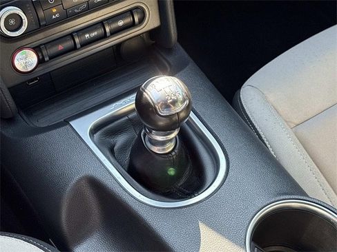 Certified 2022 Ford Mustang Coupe image 30