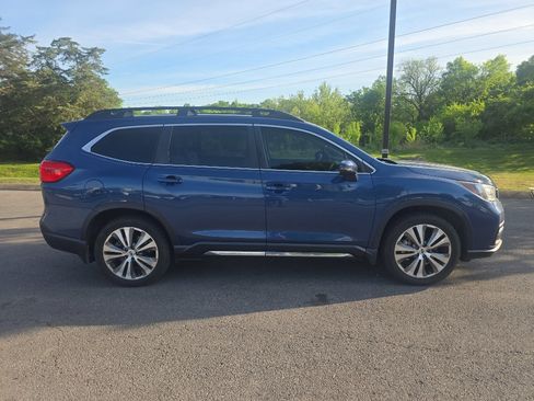Used 2022 Subaru Ascent Limited w/ Technology Package image 4