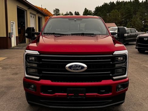 Used 2025 Ford F250 Platinum AWD/4WD image 9
