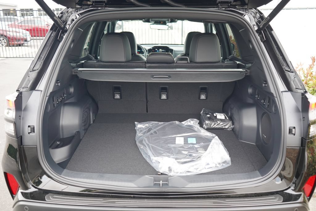 New 2026 Subaru Forester Touring AWD/4WD image 11