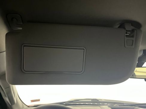 Used 2020 Ford F150 XLT image 65