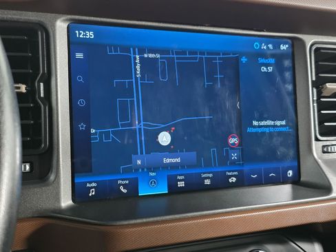 Used 2024 Ford Bronco Outer Banks AWD/4WD image 21