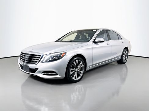 Used 2016 Mercedes-Benz S 550 Sedan image 4