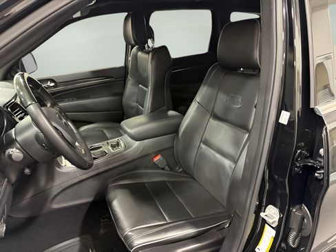Used 2020 Jeep Grand Cherokee Overland AWD/4WD image 12