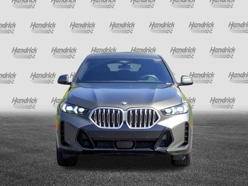 Used 2026 BMW X6 xDrive40i AWD/4WD image 3