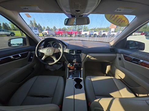 Used 2010 Mercedes-Benz C 300 4MATIC Sedan image 14