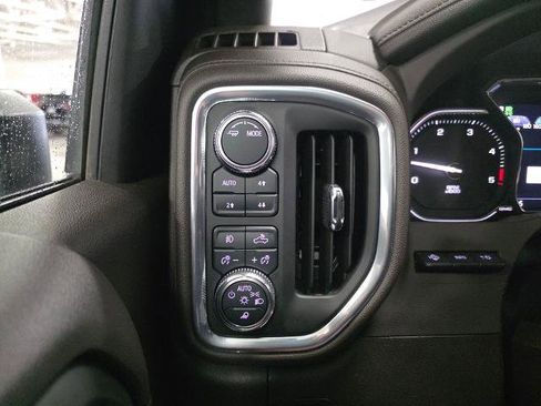 Used 2023 GMC Sierra 3500 Denali w/ Denali Ultimate Package AWD/4WD image 22