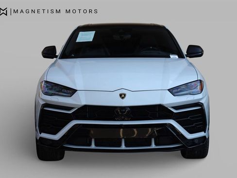 Used 2019 Lamborghini Urus image 5