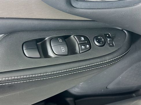 Certified 2024 Nissan Murano SV w/ SV Midnight Edition Package AWD/4WD image 24