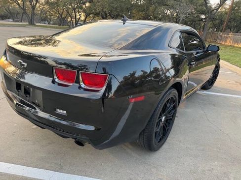 Used 2011 Chevrolet Camaro LS image 10