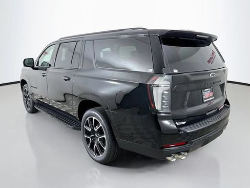 New 2026 Chevrolet Suburban RST w/ RST Capability Package AWD/4WD image 6