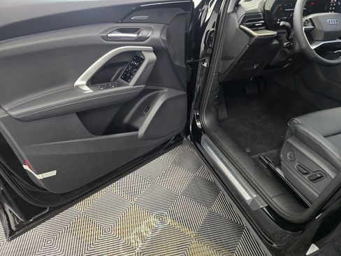 New 2025 Audi Q5 Premium Plus image 23
