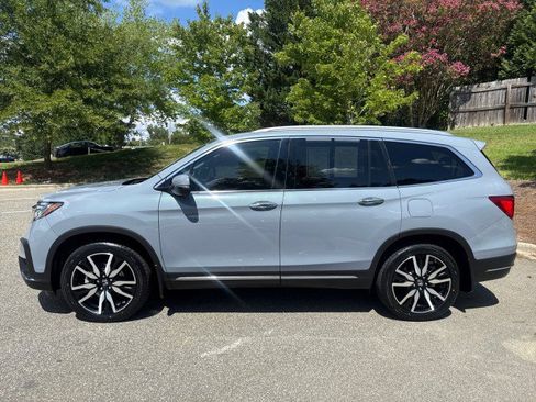 Certified 2022 Honda Pilot Touring image 4