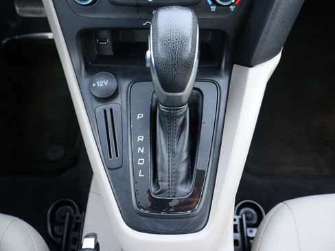 Used 2018 Ford Focus SE image 36