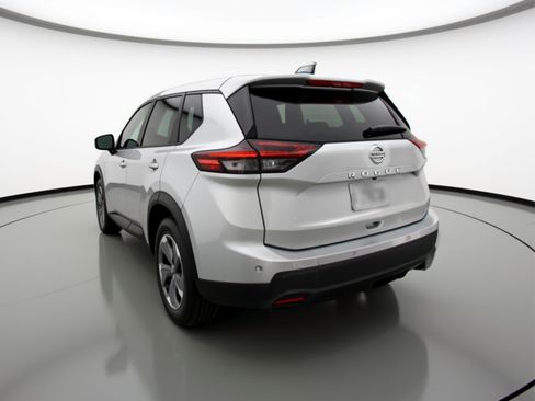 Used 2025 Nissan Rogue SV FWD image 6