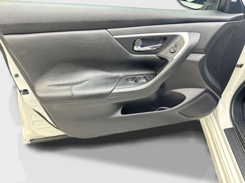Used 2017 Nissan Altima 2.5 SV FWD image 32