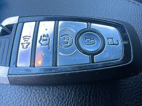 Used 2019 Ford Explorer XLT w/ Equipment Group 201A image 29