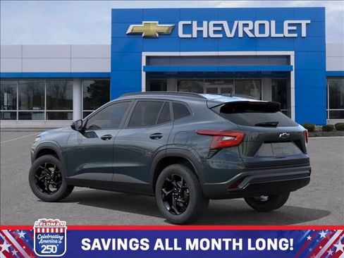 New 2026 Chevrolet Trax LT w/ Driver Confidence Package FWD image 3