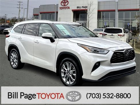 Used 2023 Toyota Highlander Limited image 1