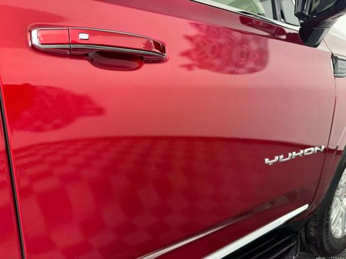 Used 2023 GMC Yukon SLT w/ SLT Luxury Package AWD/4WD image 35