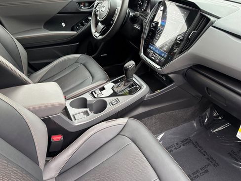 Certified 2025 Subaru Crosstrek 2.5i Limited w/ Crosstrek Mirror Package image 19