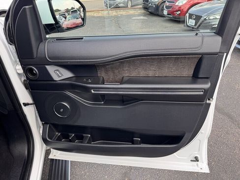 Used 2020 Ford Expedition Max Limited AWD/4WD image 34