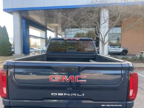 Used 2022 GMC Sierra 2500 Denali image 9