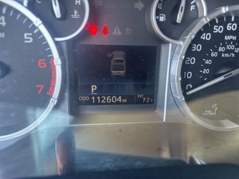 Used 2016 Toyota Tundra SR5 w/ SR5 Upgrade Package image 18