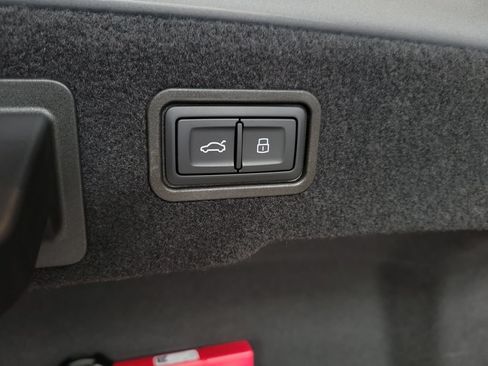 New 2026 Audi A8 L 3.0T AWD/4WD image 30