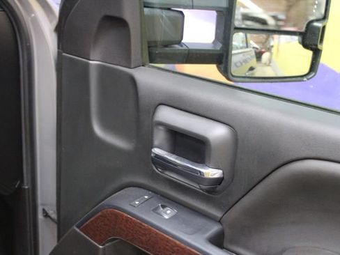 Used 2017 GMC Sierra 1500 SLE w/ Max Trailering Package AWD/4WD image 11